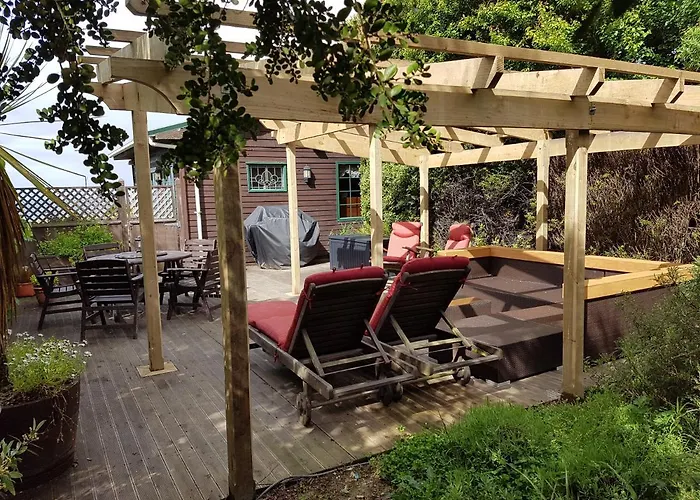 Private Seaside Couples Hideaway
