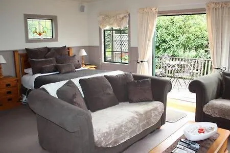Private Seaside Couples Hideaway