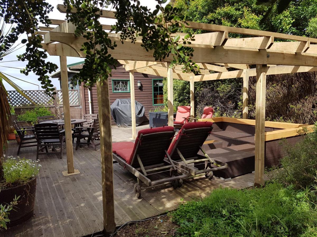 Private Seaside Couples Hideaway Holiday home *
